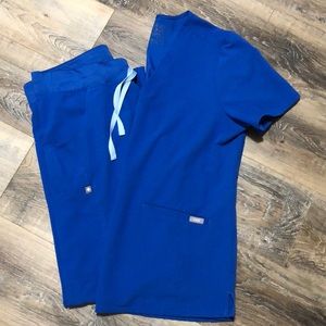 Figs Technical Collection Scrubs Set